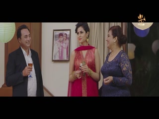 Suit Gulabi Video Song ethumb-009.jpg