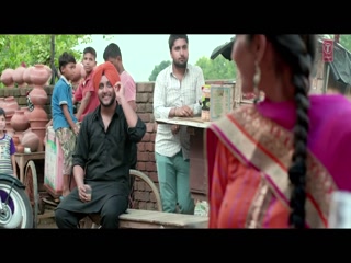 Pagg Video Song ethumb-008.jpg