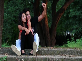 Akhiyan Ch Hanju Video Song ethumb-003.jpg