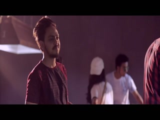 Desi Gabru Video Song ethumb-006.jpg