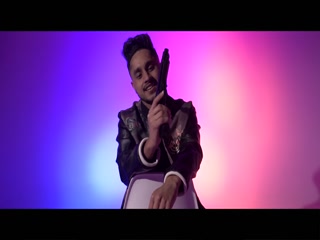 Vair Video Song ethumb-013.jpg