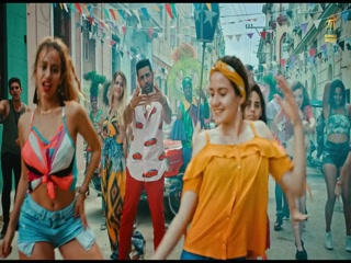 Vigad Gaya Video Song ethumb-014.jpg